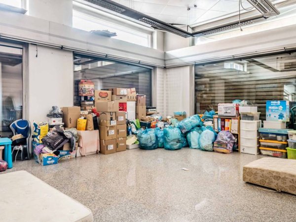 locale commerciale in vendita a Busto Arsizio in zona Borsano