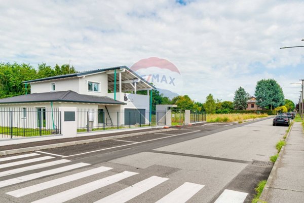 casa indipendente in vendita a Busto Arsizio