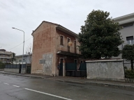 casa indipendente in vendita a Busto Arsizio