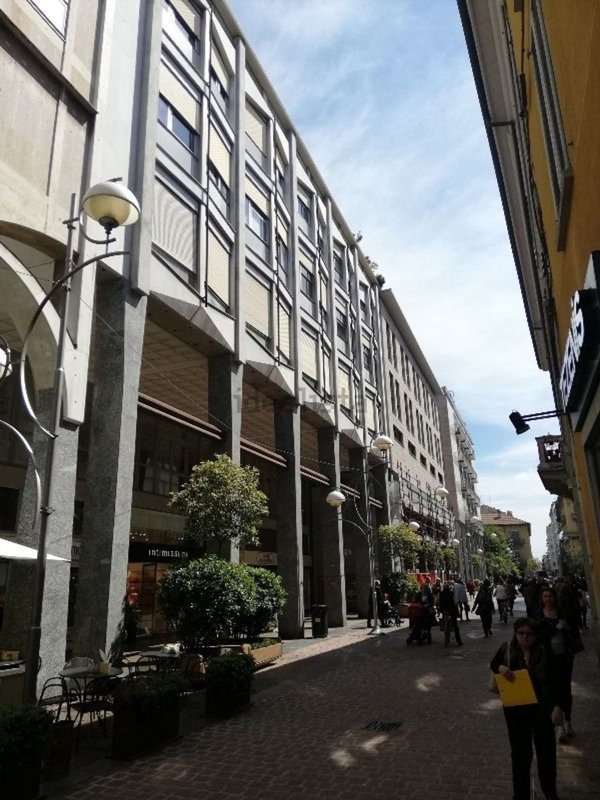 ufficio in vendita a Busto Arsizio