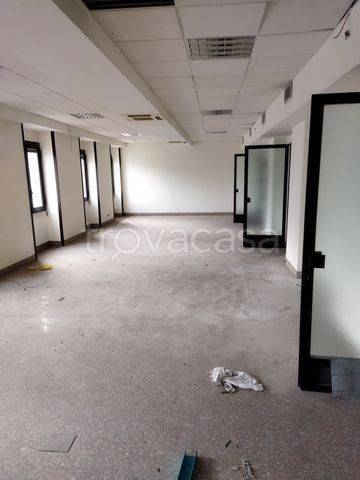 ufficio in vendita a Busto Arsizio