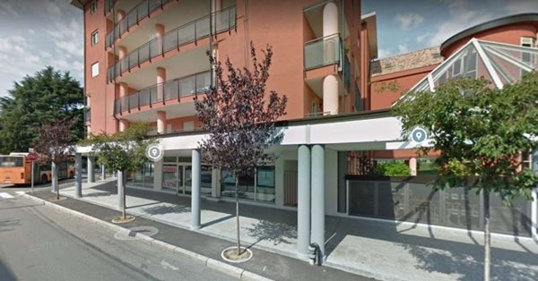 negozio in vendita a Busto Arsizio in zona Borsano