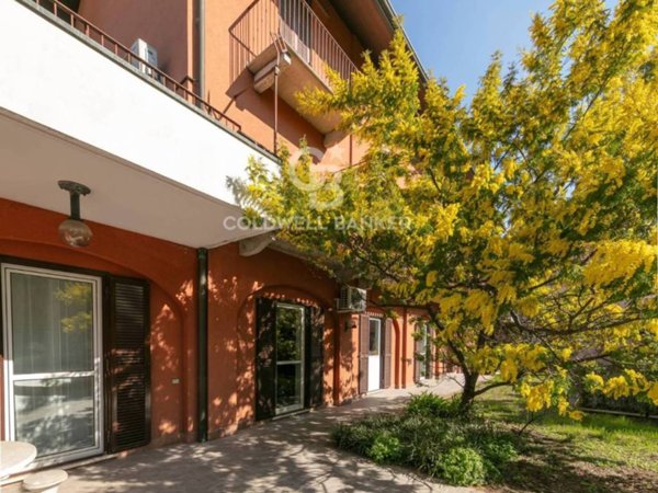 casa indipendente in vendita a Busto Arsizio