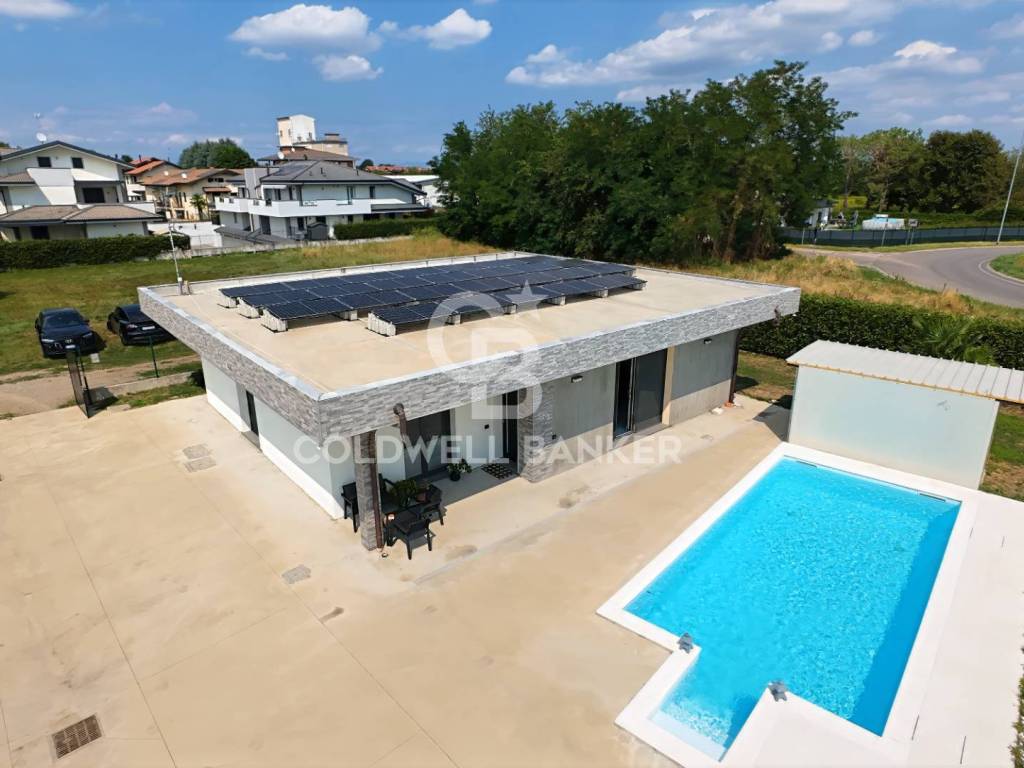 casa indipendente in vendita a Busto Arsizio