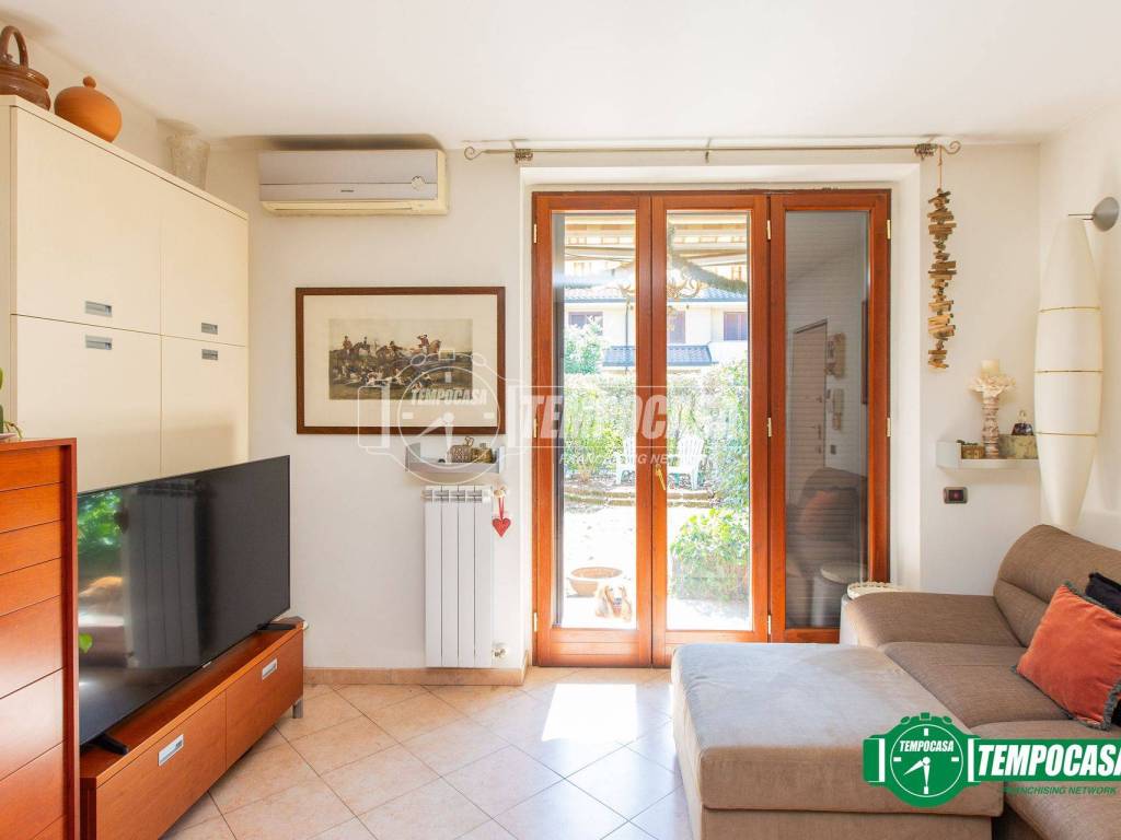 appartamento in vendita a Busto Arsizio in zona Borsano