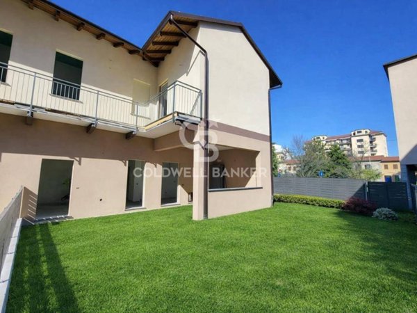 casa indipendente in vendita a Busto Arsizio