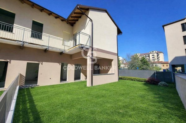casa indipendente in vendita a Busto Arsizio