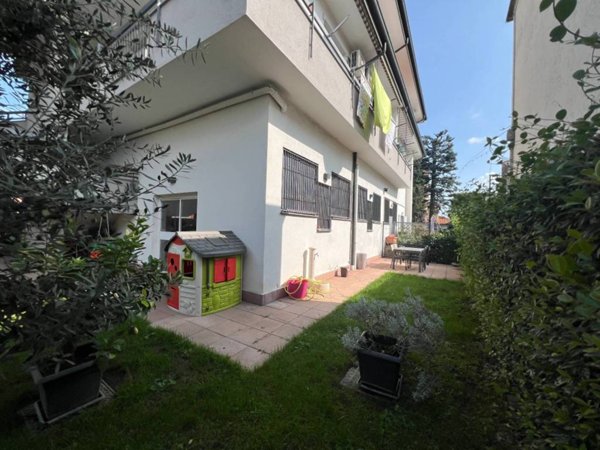 casa indipendente in vendita a Busto Arsizio