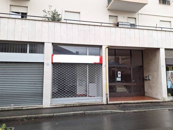 negozio in vendita a Busto Arsizio