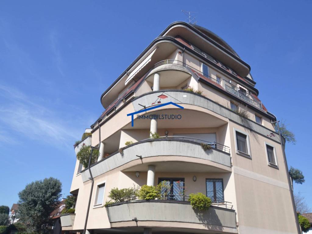 appartamento in vendita a Busto Arsizio