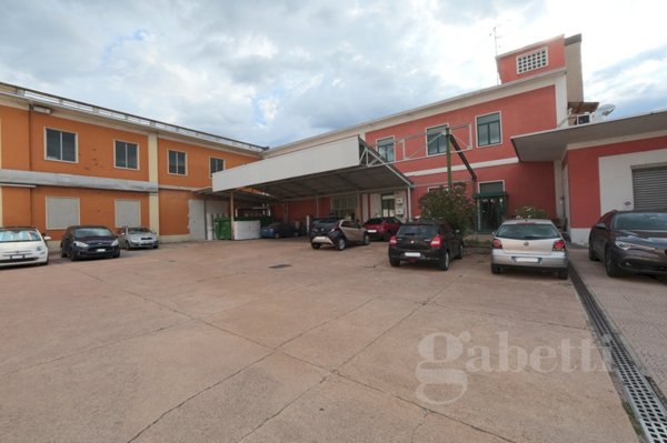 ufficio in vendita a Busto Arsizio
