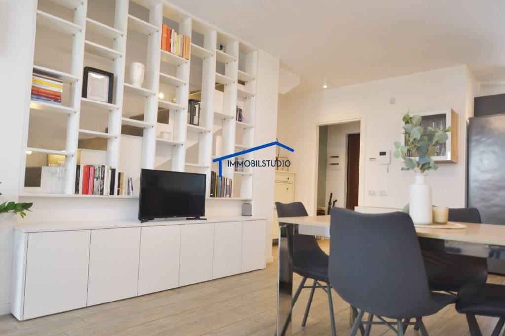 casa indipendente in vendita a Busto Arsizio