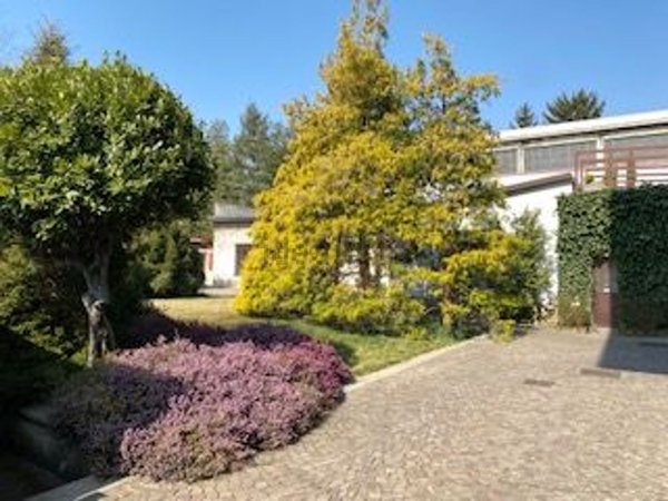 casa indipendente in vendita a Busto Arsizio