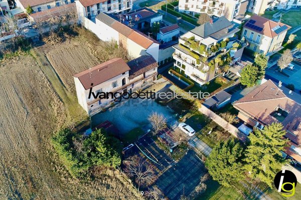 casa indipendente in vendita a Busto Arsizio