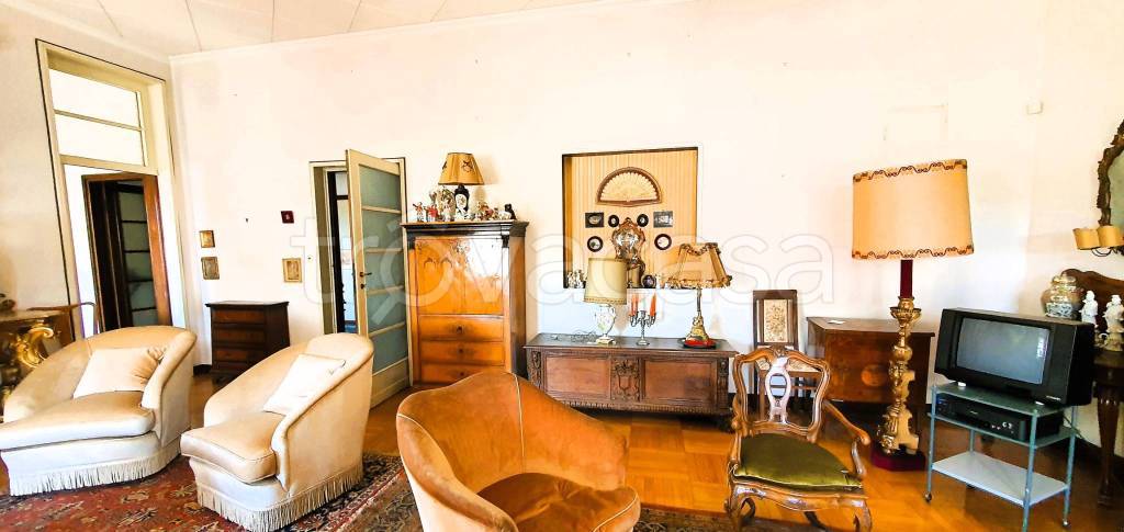 casa indipendente in vendita a Busto Arsizio