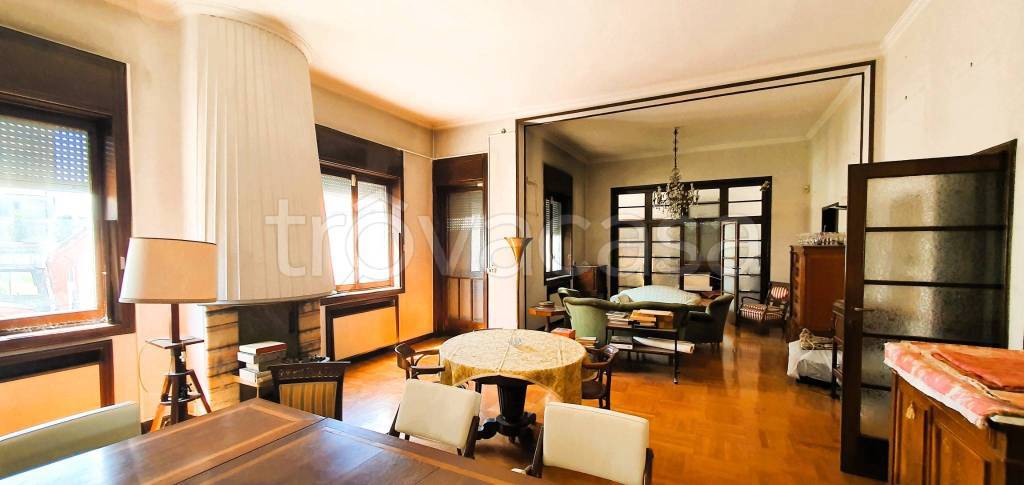 casa indipendente in vendita a Busto Arsizio