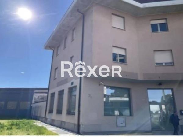 locale commerciale in vendita a Busto Arsizio