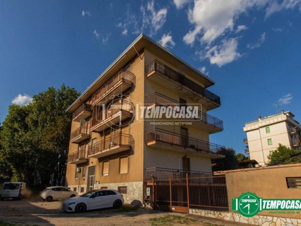 appartamento in vendita a Busto Arsizio in zona Borsano