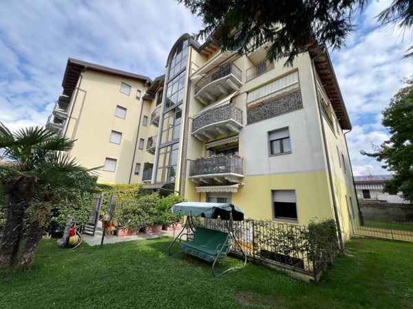 appartamento in vendita a Busto Arsizio in zona Borsano