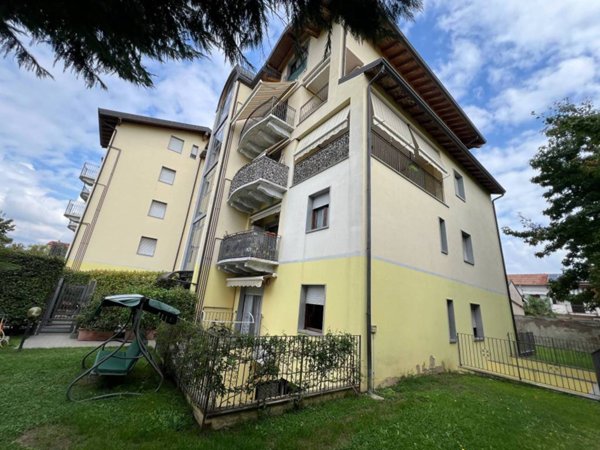 appartamento in vendita a Busto Arsizio in zona Borsano