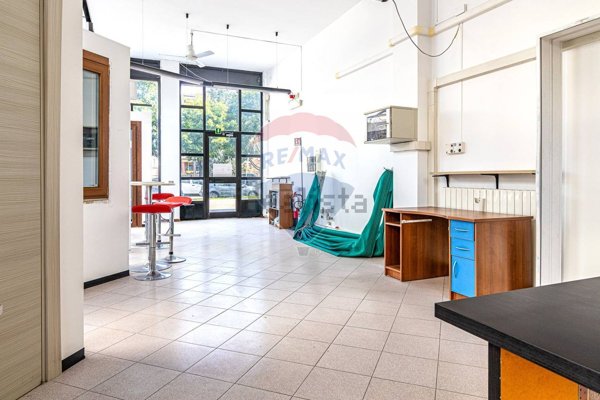 negozio in vendita a Busto Arsizio