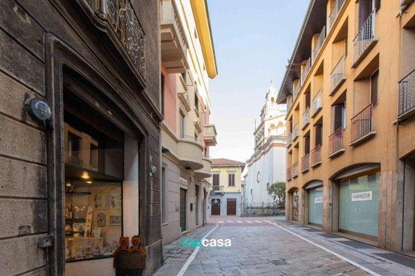 negozio in vendita a Busto Arsizio