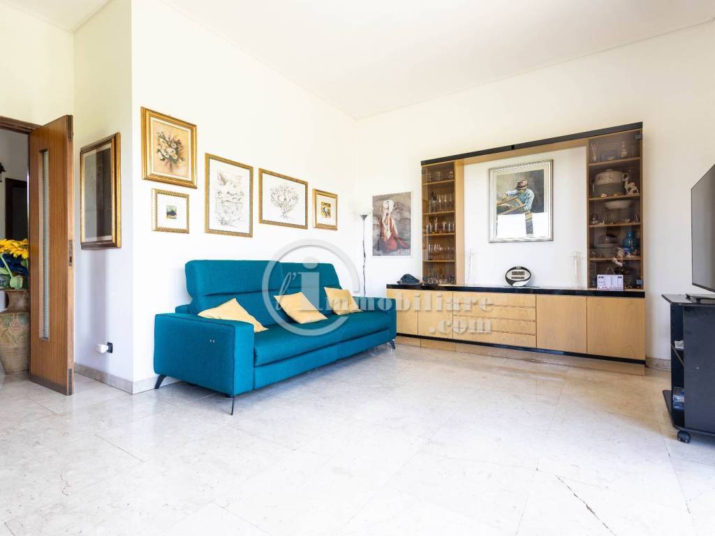 casa indipendente in vendita a Busto Arsizio