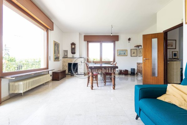 casa indipendente in vendita a Busto Arsizio