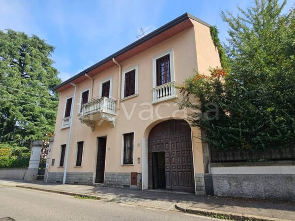 casa indipendente in vendita a Busto Arsizio