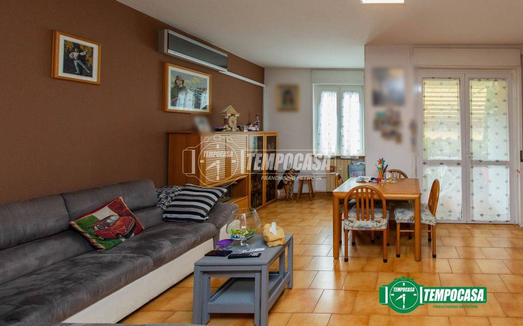 appartamento in vendita a Busto Arsizio in zona Borsano