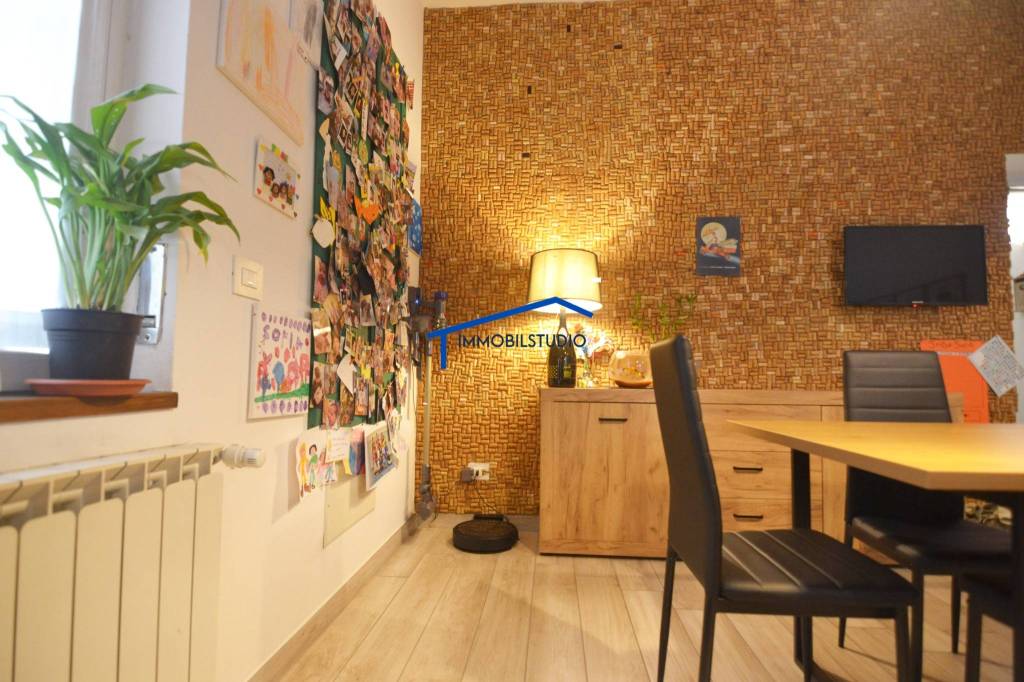 casa indipendente in vendita a Busto Arsizio in zona Borsano