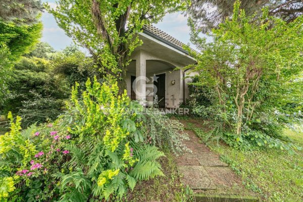 casa indipendente in vendita a Busto Arsizio