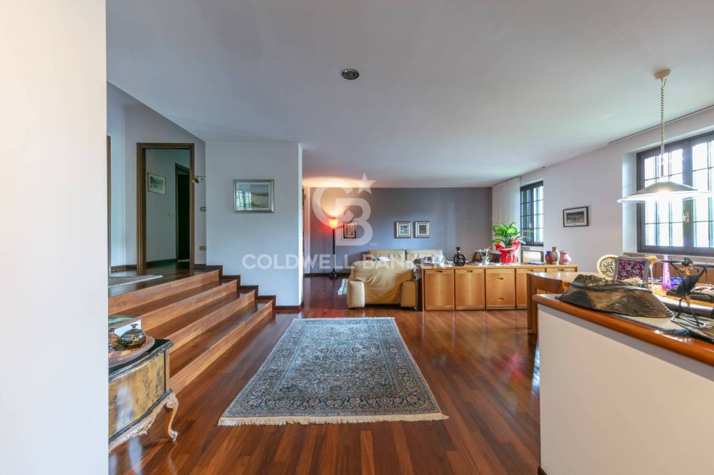 casa indipendente in vendita a Busto Arsizio