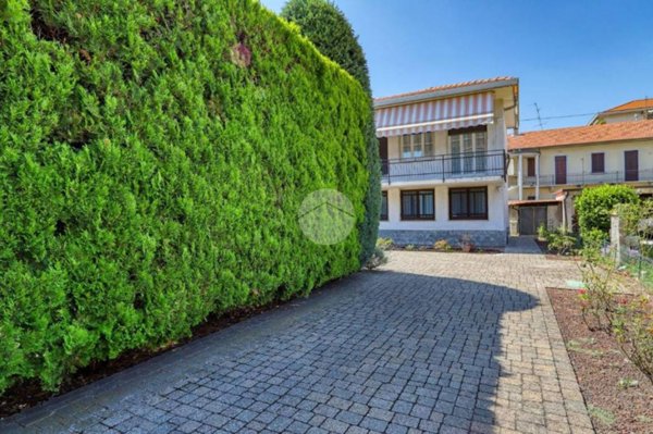 casa indipendente in vendita a Busto Arsizio