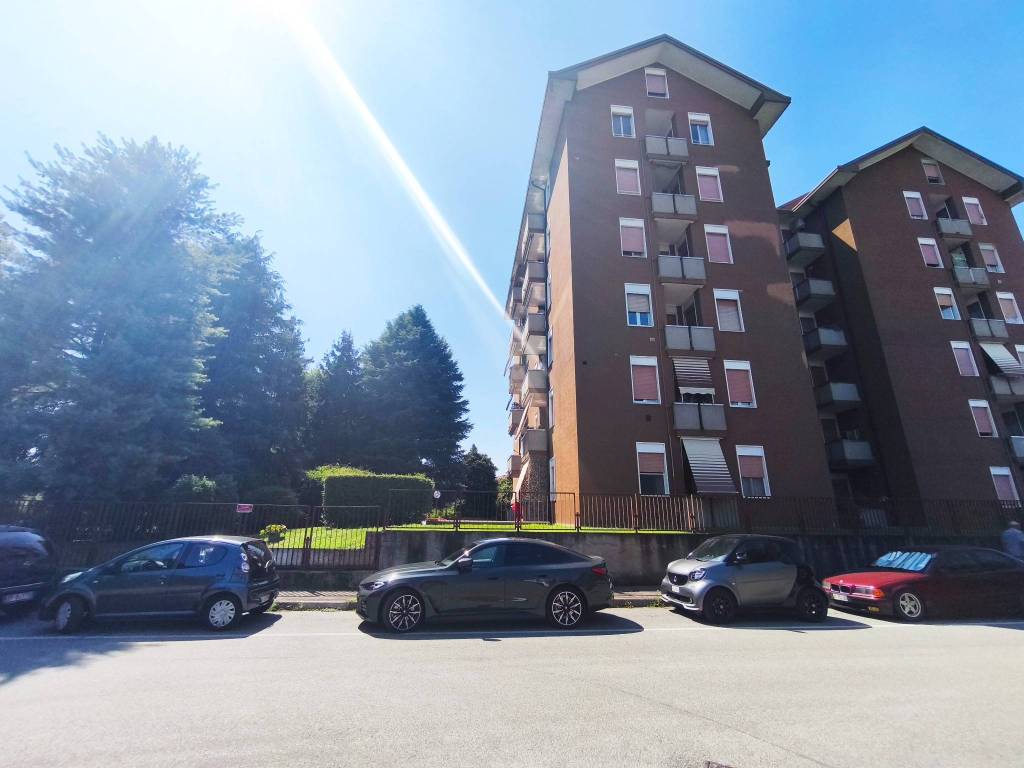 appartamento in vendita a Busto Arsizio in zona Borsano