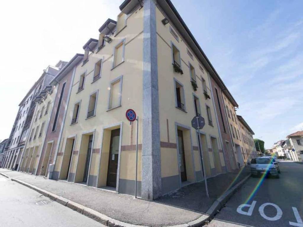 negozio in vendita a Busto Arsizio