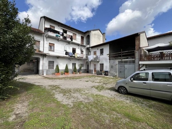 appartamento in vendita a Busto Arsizio in zona Borsano