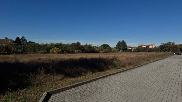 terreno edificabile in vendita a Busto Arsizio in zona Borsano