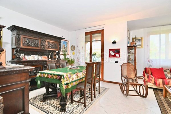 casa indipendente in vendita a Busto Arsizio in zona Borsano