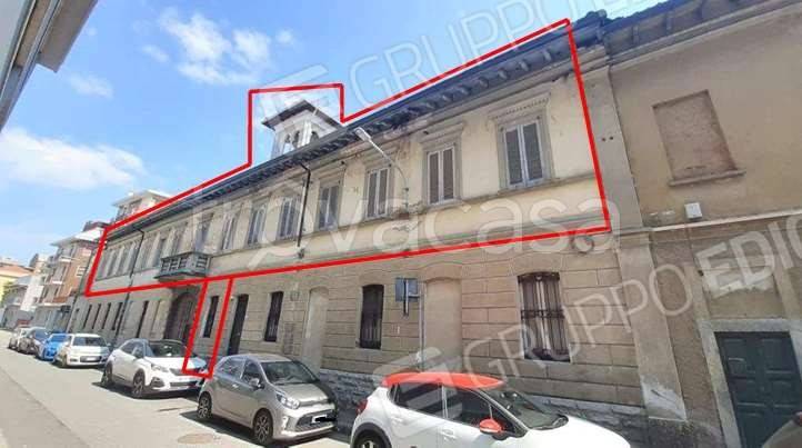 casa indipendente in vendita a Busto Arsizio