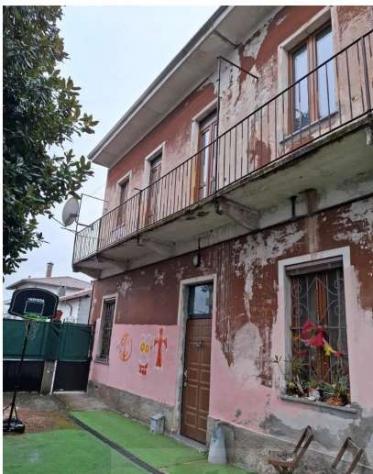 casa indipendente in vendita a Busto Arsizio