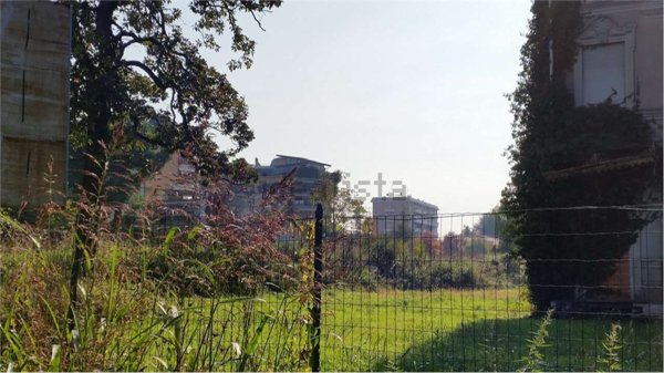 terreno edificabile in vendita a Busto Arsizio