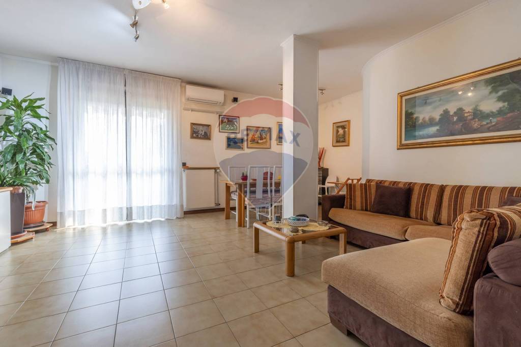 appartamento in vendita a Busto Arsizio in zona Borsano