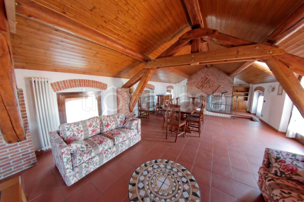 casa indipendente in vendita a Busto Arsizio in zona Borsano