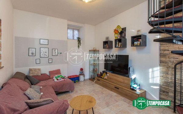 appartamento in vendita a Busto Arsizio in zona Borsano