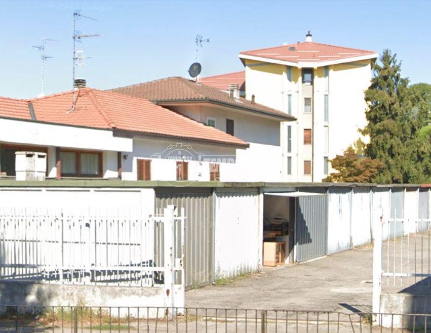 locale di sgombero in vendita a Busto Arsizio