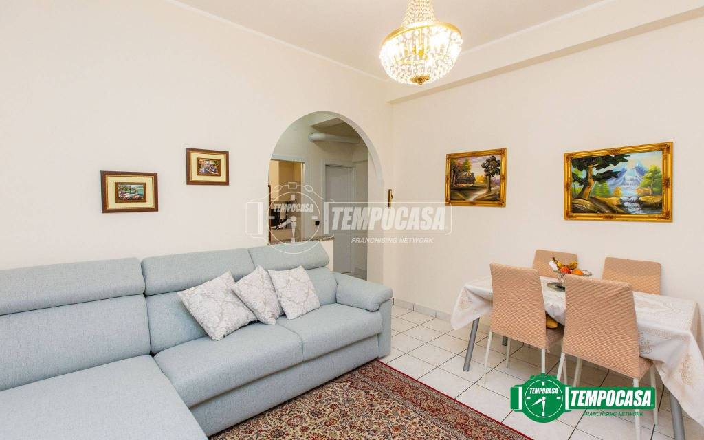 appartamento in vendita a Busto Arsizio in zona Borsano