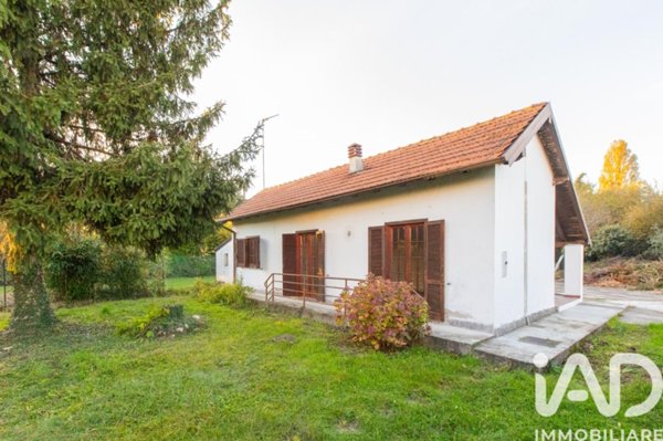 casa indipendente in vendita a Busto Arsizio