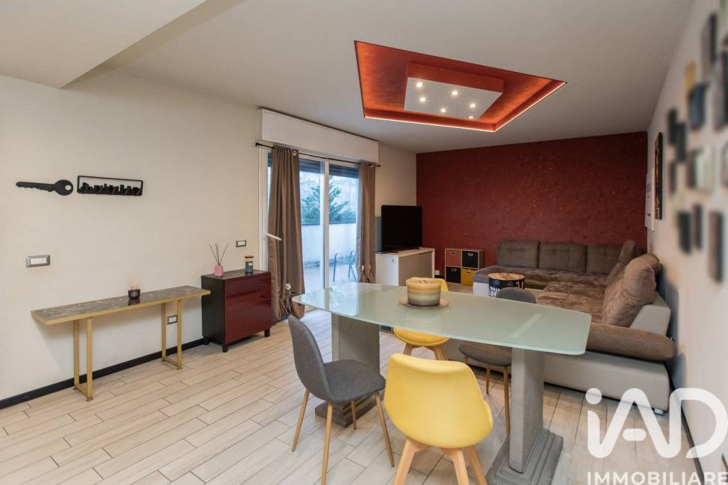 casa indipendente in vendita a Busto Arsizio