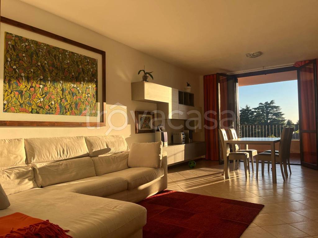 appartamento in vendita a Busto Arsizio in zona Borsano